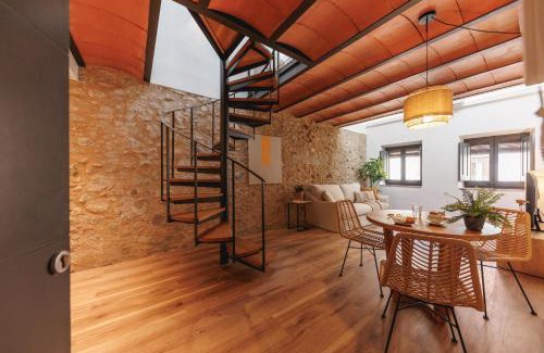 Barri Vell Appartement | Bravissimo Ballesteries 40, Barri Vell duplex