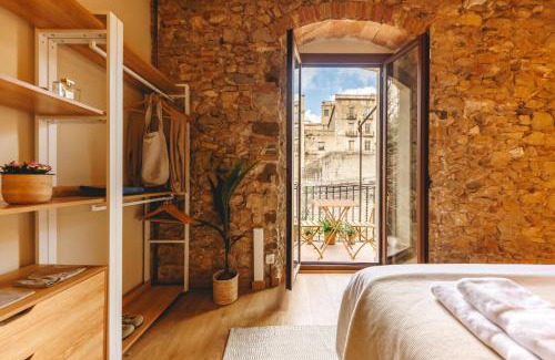Barri Vell Appartement | Bravissimo Estudi Verd, in the Historic Centre