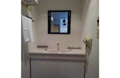 Midori Ward Maison | Breakfast included Standard twin room with garde / Sagamihara Kanagawa