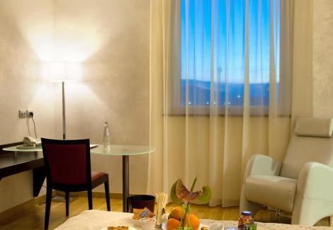 Mosciano Sant'Angelo Hôtel | Breaking Business Hotel