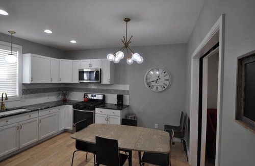 Columbus Maison | Breath of Fresh Air House- 3 BR 2BA