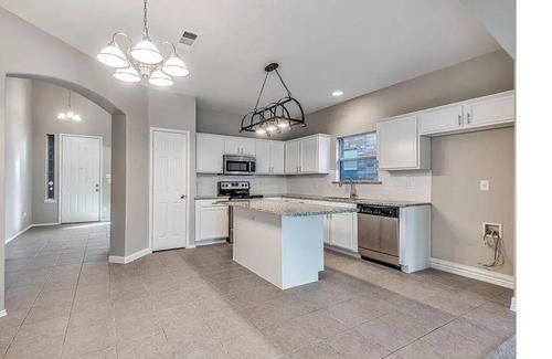 Little Elm Maison | Breathtaking and spacious 2 story home!