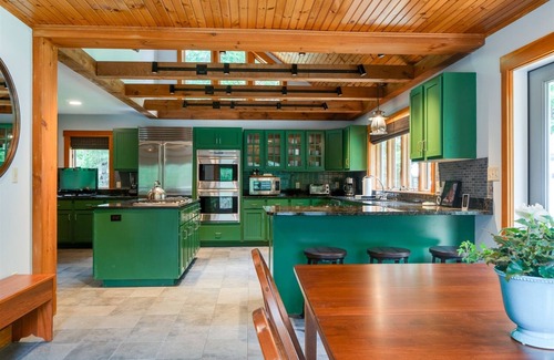Lyman Maison | Breathtaking Lakefront Compound With Four Buildings and Every Amenity