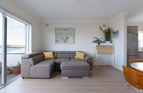 Maroubra Appartement | Breathtaking Maroubra Beachview Apt w Parking