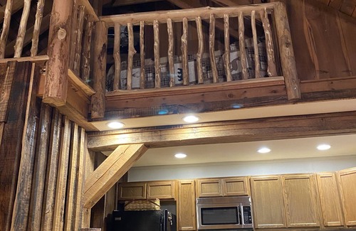 French Creek Cabine | Breathtaking Mountain View in Wild and Wonderful WV! Hot tub! Breathtaking views