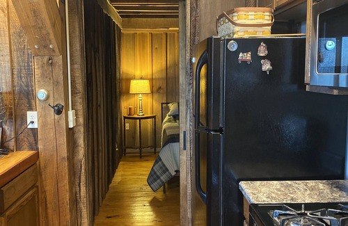 French Creek Cabine | Breathtaking Mountain View in Wild and Wonderful WV! Hot tub! Breathtaking views