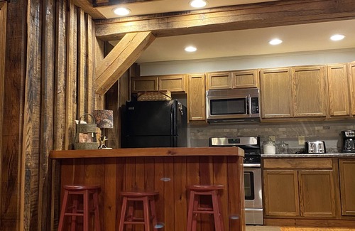 French Creek Cabine | Breathtaking Mountain View in Wild and Wonderful WV! Hot tub! Breathtaking views