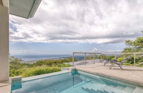 Camaronal Maison | Breathtaking Ocean View 2Private Pools. sleeps 6-7