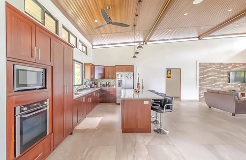 Ballena Maison | Breathtaking Ocean View House in the Jungle