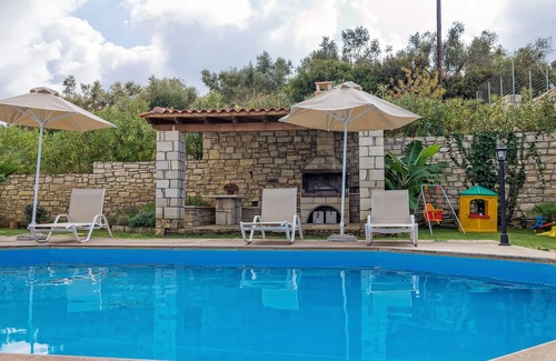 Adele Villa | MAGNIFIQUE VUE SUR LA MAISON PROCHE PLAGE- AVEC WII-FI ET PISCINE PRIVÉE