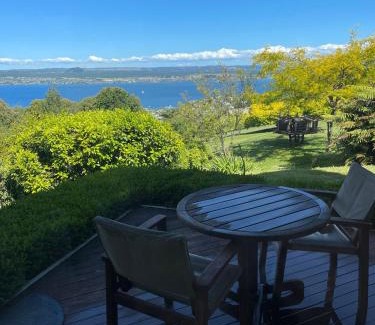 Acacia Bay Appartement | Breathtaking views of Lake Taupo