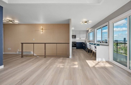 Portland Heights Maison | Breathtaking Views w/ Modern Lux - 2330