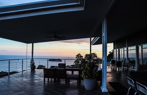 Manuel Antonio Villa | Maison de luxe parfaite pour les groupes, Ocean Views-WOW-Pool & jacuzzi, à 5 minutes de la plage!