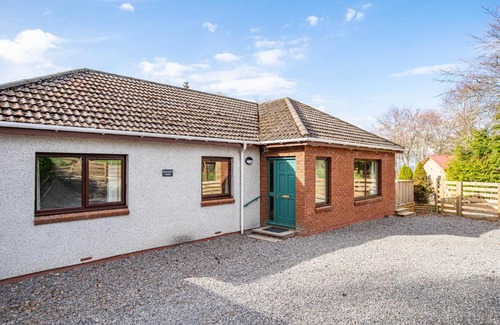 East Lewiston Appartement | Breckland House with Hot Tub