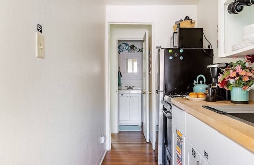 Downtown Tucson Appartement | Christmas Festival 1BR Oasis Steps to UofA Fun