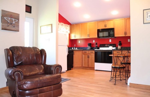 Cooperstown Appartement | Breezy Acres Farm Apt 1- large yard, fire pit, game room near Cooperstown