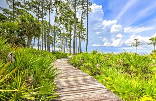 Panacea Maison | Breezy Home with Grills, Pool and Beach Access!