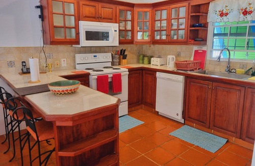 Bon Accord Village Villa | Breezy Palms Villa - Charming 3 bedroom villa with WIFI, Pool and A/C