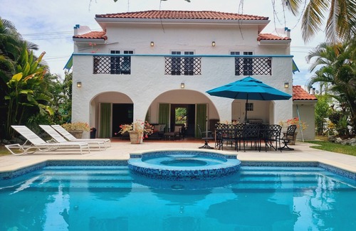 Bon Accord Village Villa | Breezy Palms Villa - Charming 3 bedroom villa with WIFI, Pool and A/C