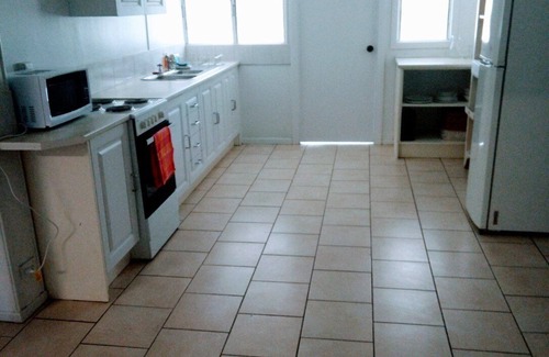 Mount Garnet Maison | Breezy, spacious retreat in rural west town