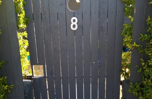 Mount Garnet Maison | Breezy, spacious retreat in rural west town