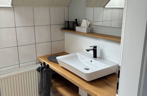 Langenbernsdorf Appartement | Brenner vacation apartment ~ check in and feel good ~