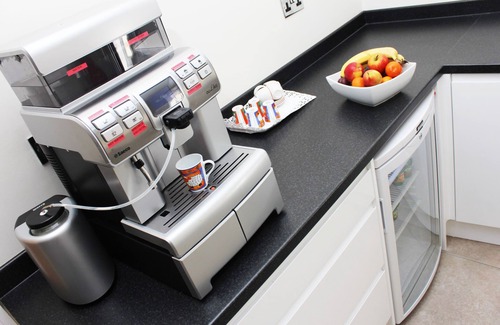 Brentwood Maison | Brentwood Guest House Hotel