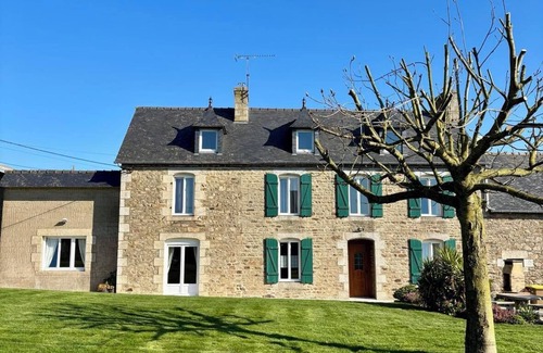 Tredaniel Maison | Longère bretonne avec jardin