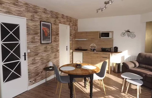 Charleville-Mezieres Appartement | Briand : Beautiful bright apartment, near train station, ideal for couple
