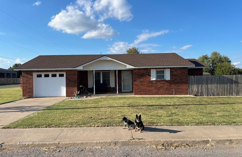 Vici Maison | Brick Home with Large Back Yard
