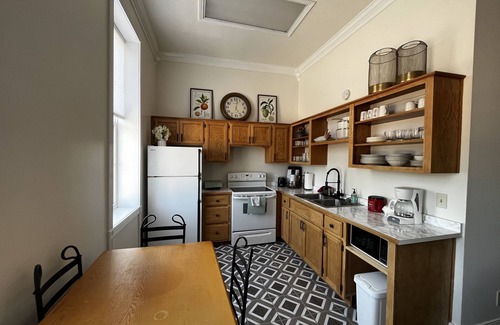 Mammoth Spring Appartement | Brickhaven Loft on Historic Main Street - walk to Spring River, State Park, more