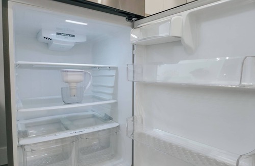 Center City Appartement | Bridge View / 2 King Beds / 75"TV / Rain Shower