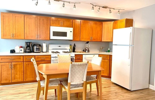 Bridgeport Appartement | Bridgeport Place -free parking, McCormick-Sox Park