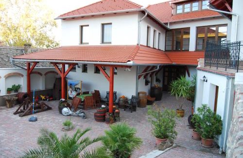 Siklos Maison | Brigadéros Vendégház