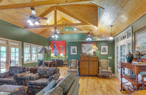 Pelham Maison | Brigadoon: Wide Open Valley Views, Monteagle/Sewanee: located by The Assembly.
