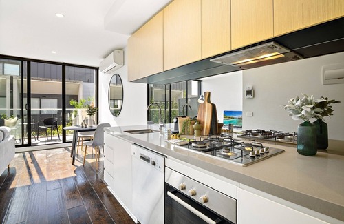 Flemington Appartement | Bright 1BR Apartment Near Maribyrnong River