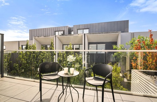 Flemington Appartement | Bright 1BR Apartment Near Maribyrnong River