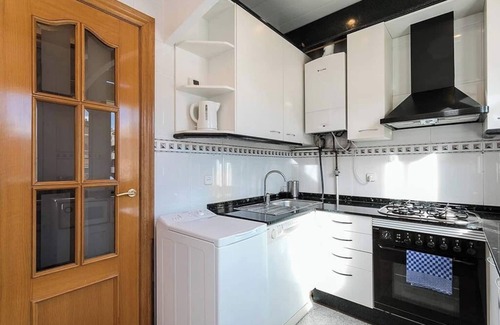 El Poble-sec Appartement | Bright 2 bedroom apartment located in the most attractive area of Barcelona