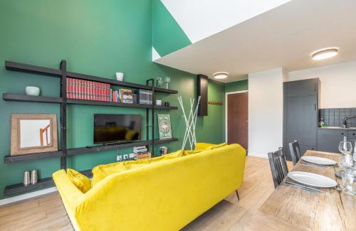 Lambersart Appartement | Bright 2-bedroom apartment w balcony and parking