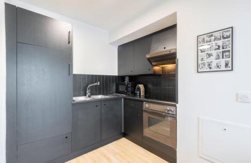 Lambersart Appartement | Bright 2-bedroom apartment w balcony and parking