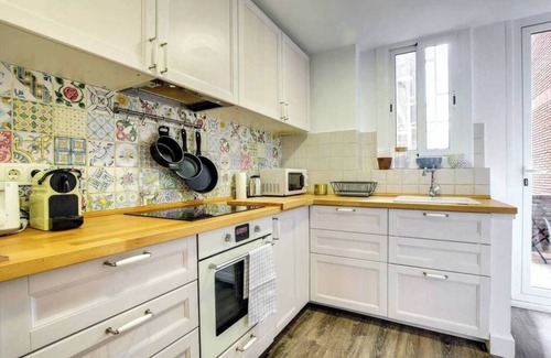 la Vila de Gracia Appartement | This apartment is a 2 bedroom(s), 1 bathrooms, located in Barcelona, Catalunya.