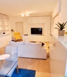 Hesperange Appartement | Bright 2 bedrooms flat w parking&balcony-FENT1