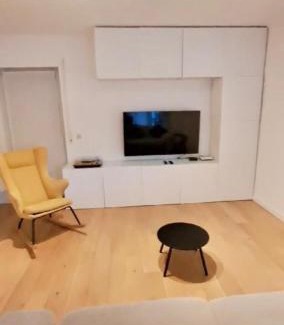 Hesperange Appartement | Bright 2 bedrooms flat w parking&balcony-FENT1