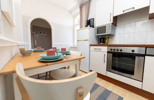 Erfurt Appartement | Bright 2BR Jugendstil-Flat in the heart of Erfurt