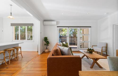 Ashgrove Appartement | Bright 3-Bed with Garden by Banks Street Reserve