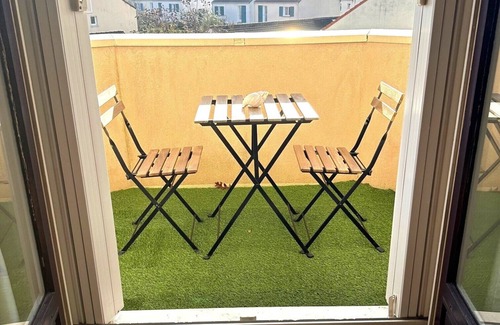 Voisins-le-Bretonneux Appartement | Lumineux 3 pièces avec balcon à 12 min de Versailles et 5 min du Golf National !