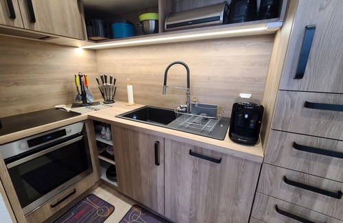 Vittel Appartement | Appartement lumineux 4* pour 2 à Vittel, proche thermes, WiFi, parking gratuit