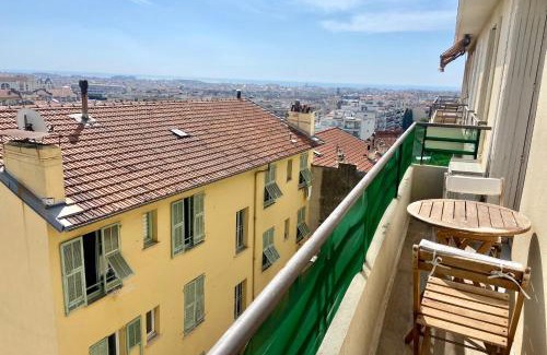 Le Piol Appartement | Bright 50 m apartment with balcony