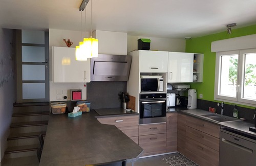 Chateauneuf-sur-Isere Maison | Maison lumineuse climatisée calme et agréable avec nouvelle piscine creusée