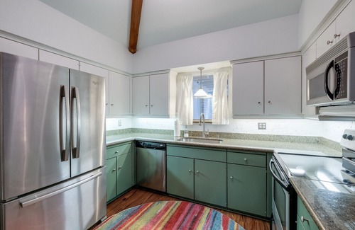 Oak Park - Northwood Maison | Bright & airy 3 bedroom home centrally located in zip 78209!